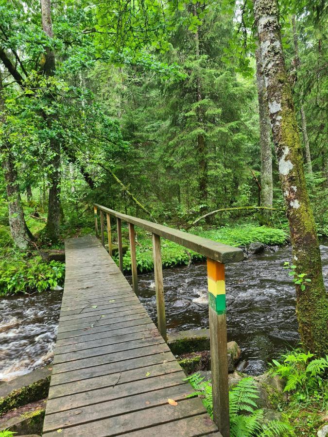 Stuga I Naturen Simlångsdalen Buitenkant foto